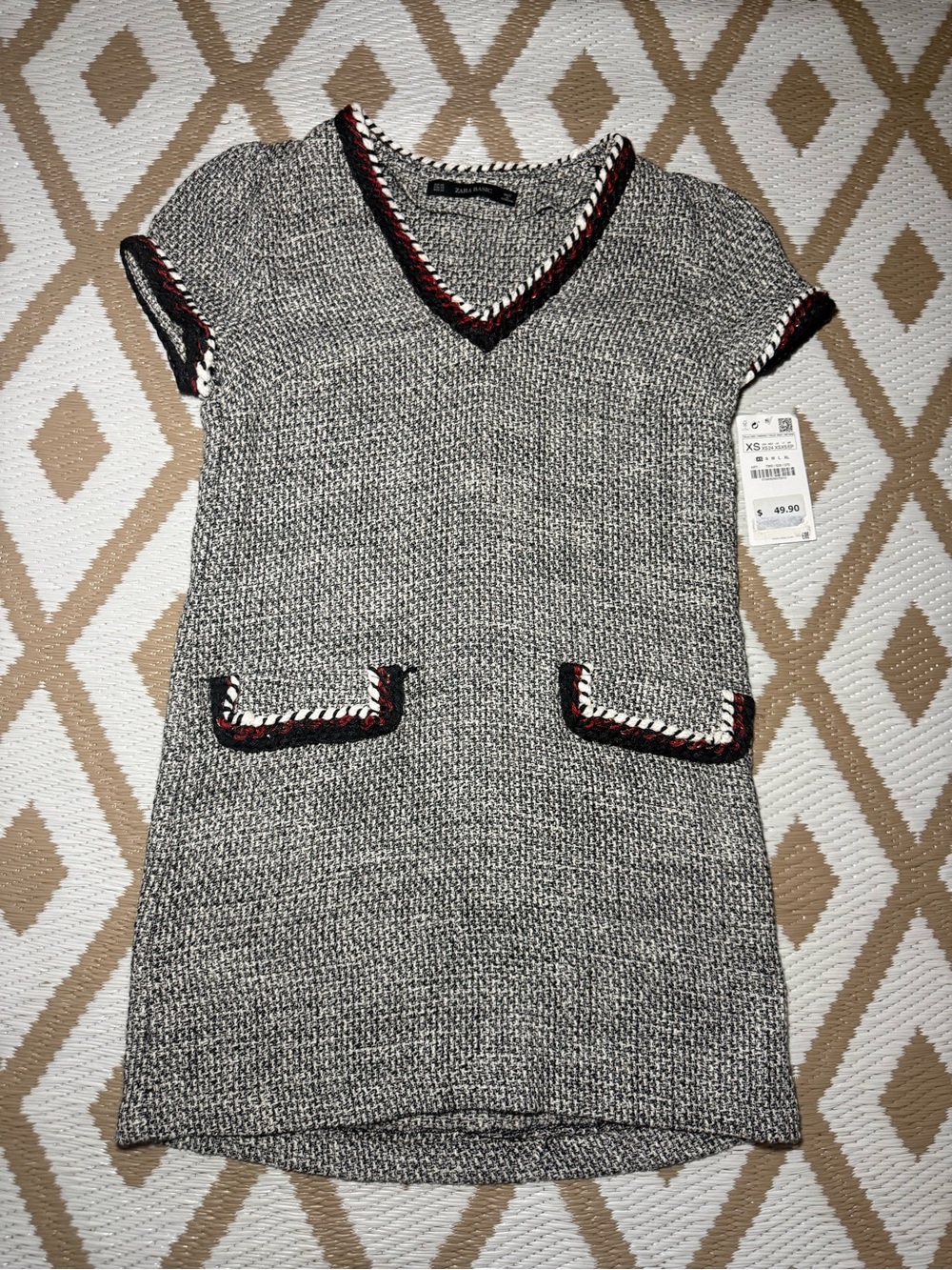 Zara Black, White & Red Knit V-Neck Casual Dress